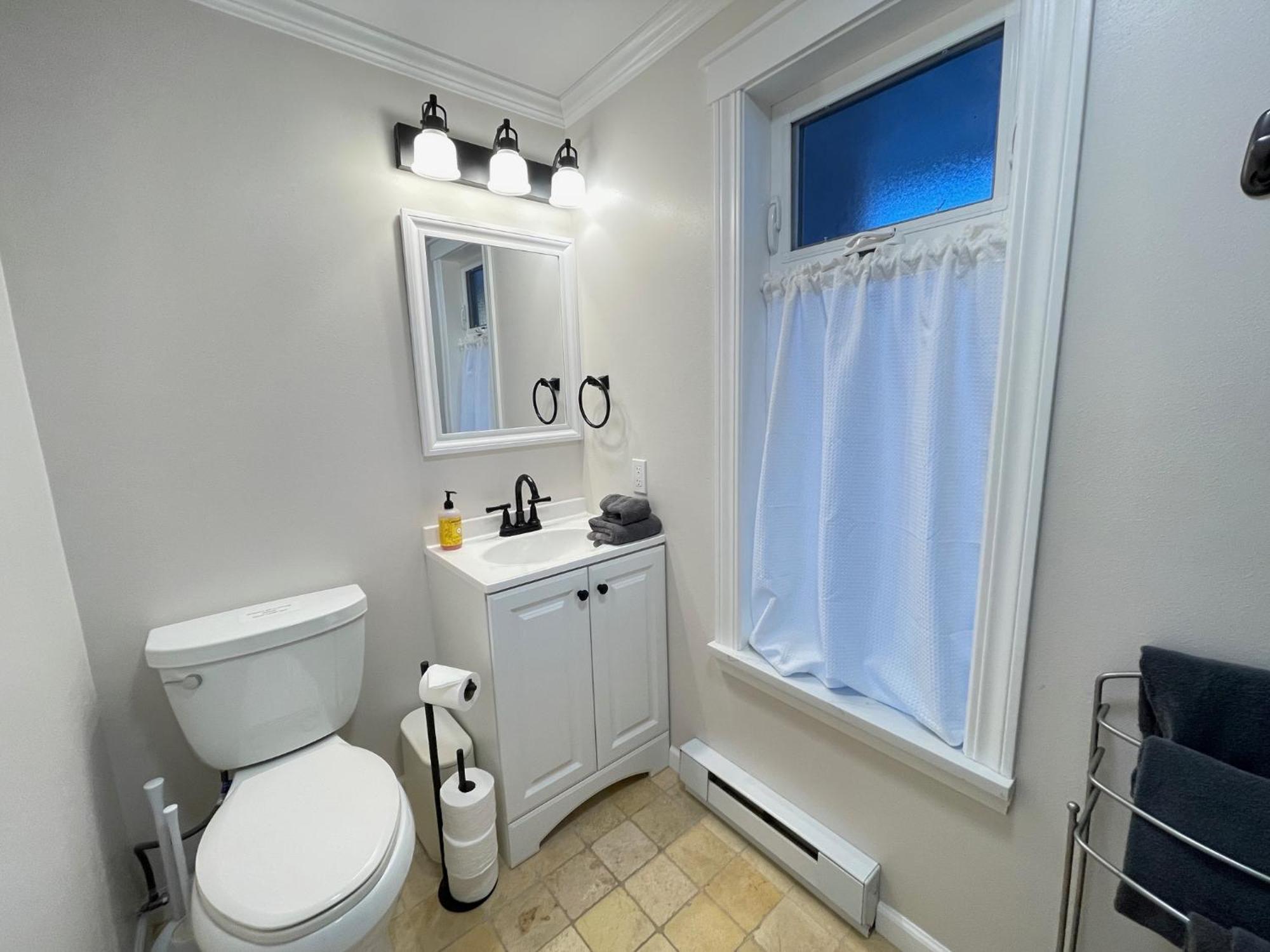 Puget Sound Chic Romantic Cottage With Private Beach Access & Gated Entry Port Ludlow Ngoại thất bức ảnh